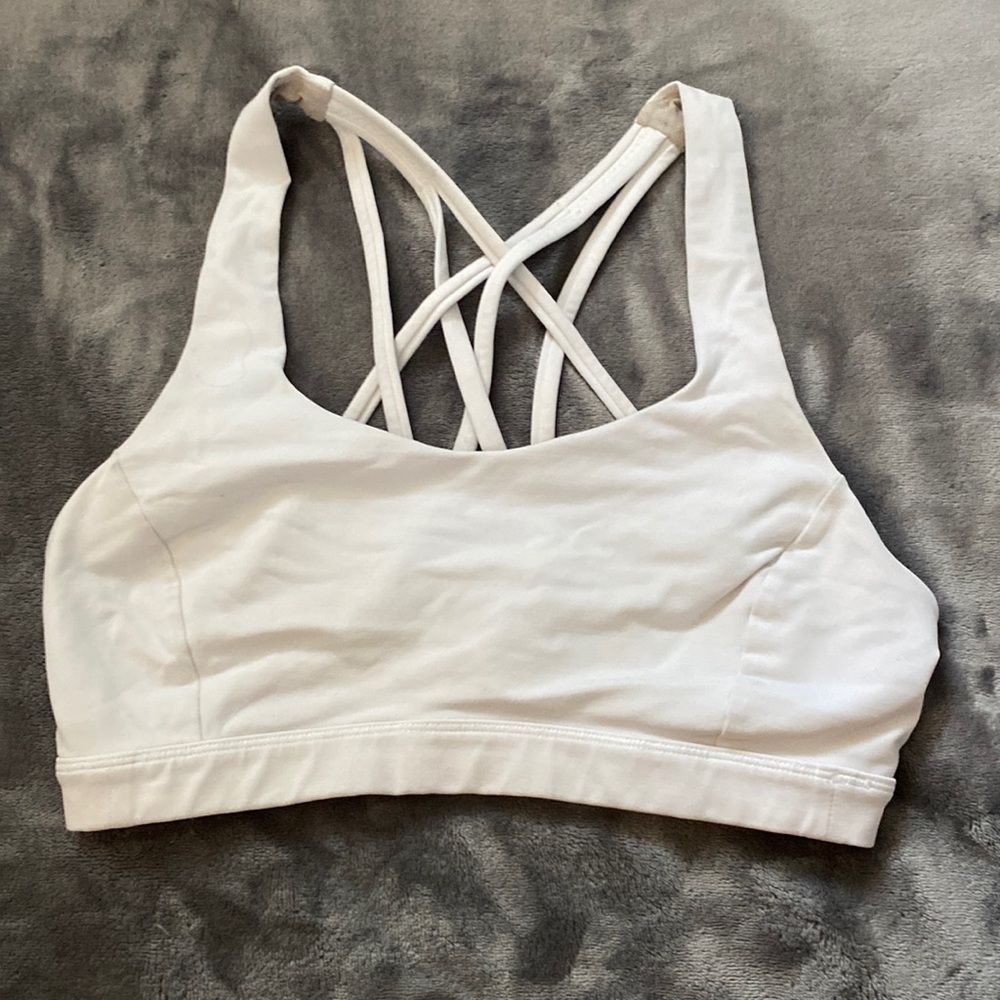 white lululemon sports bra